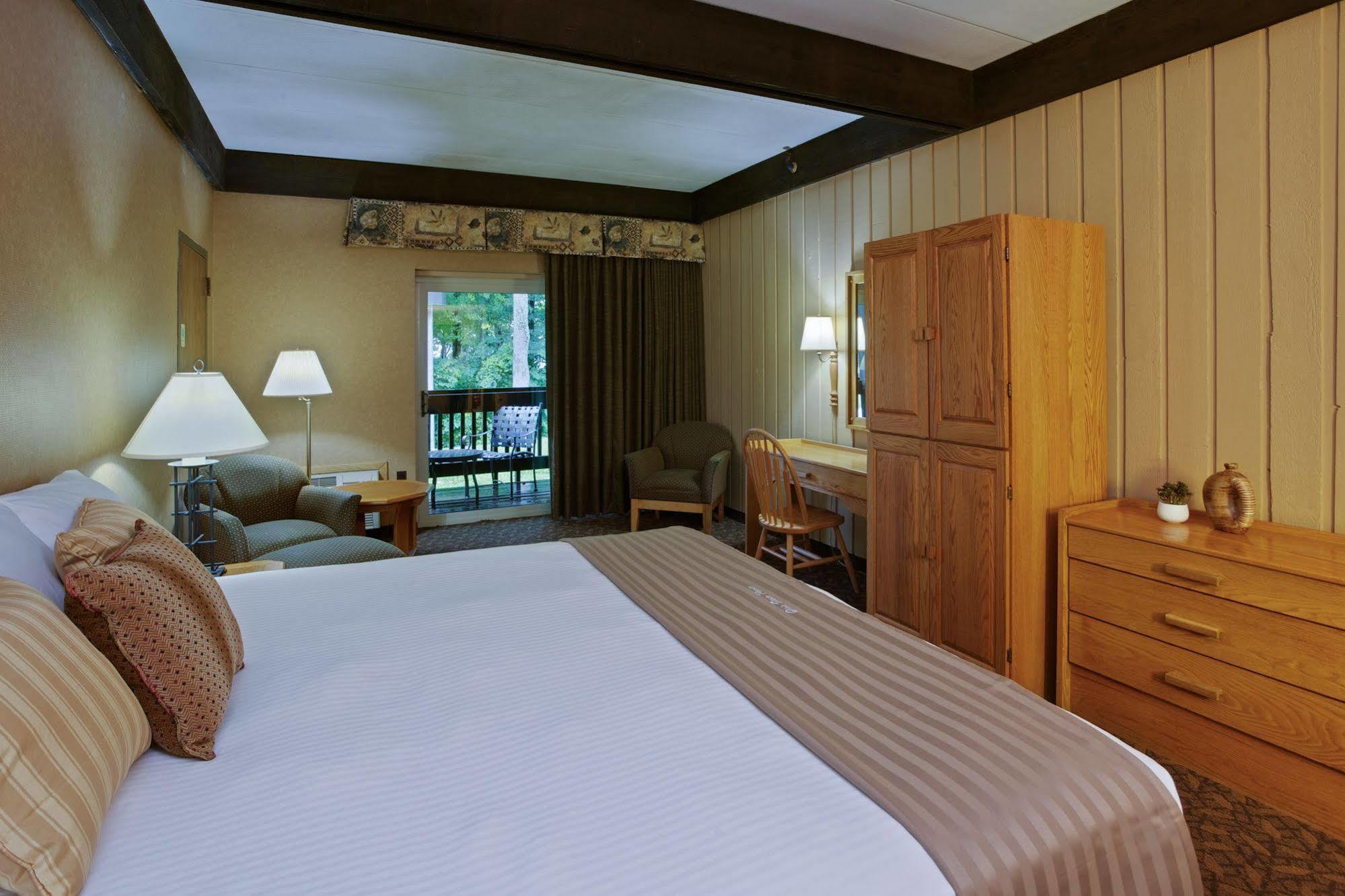 Mohican Lodge And Conference Center Perrysville Exteriér fotografie