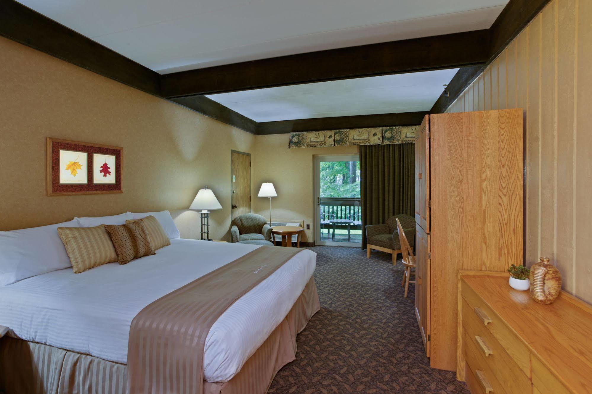 Mohican Lodge And Conference Center Perrysville Exteriér fotografie