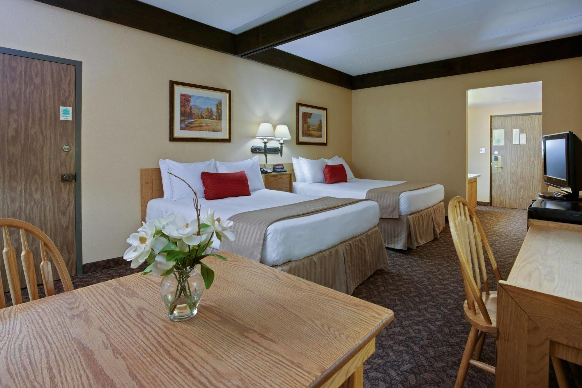 Mohican Lodge And Conference Center Perrysville Exteriér fotografie