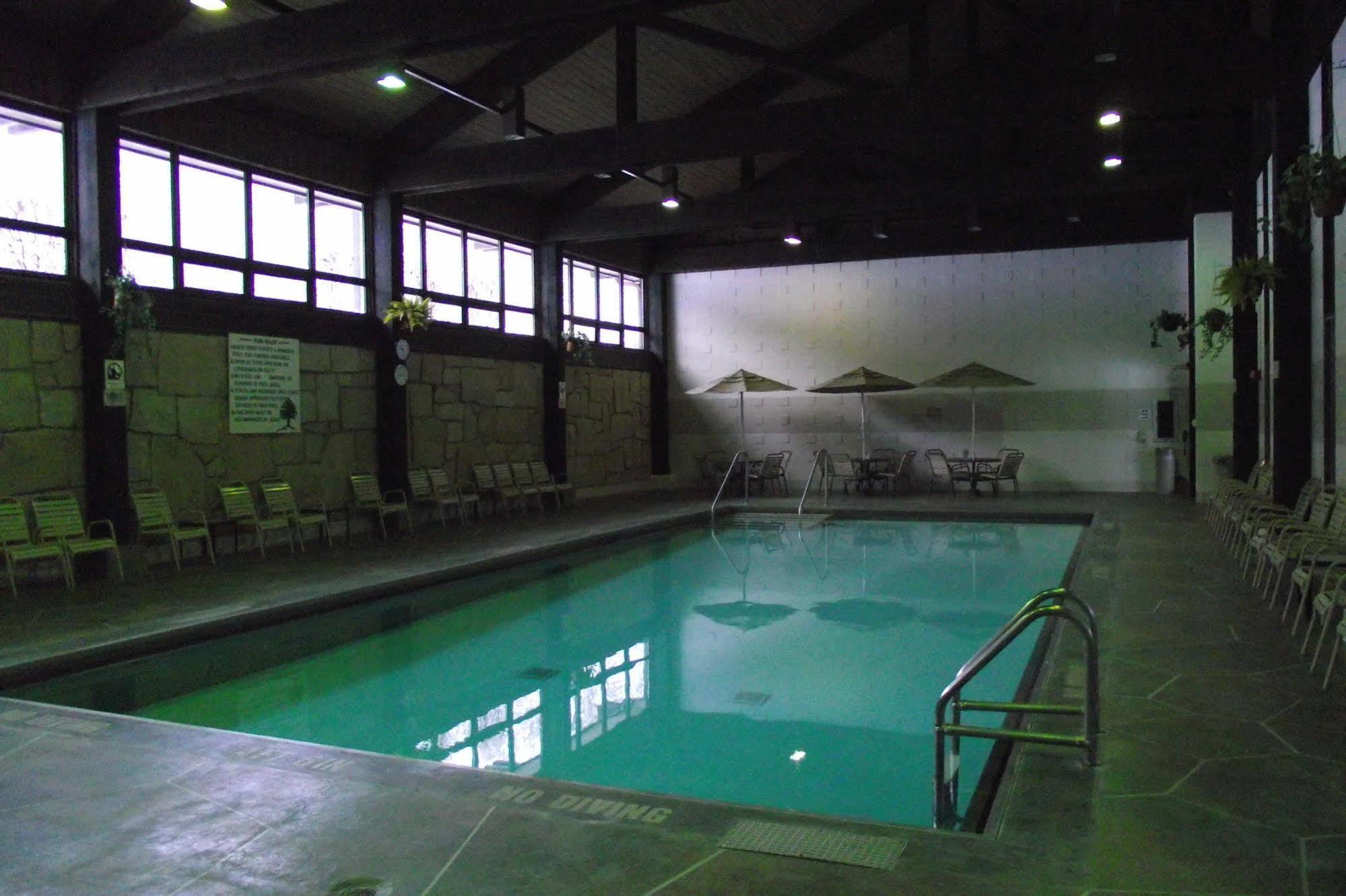 Mohican Lodge And Conference Center Perrysville Exteriér fotografie